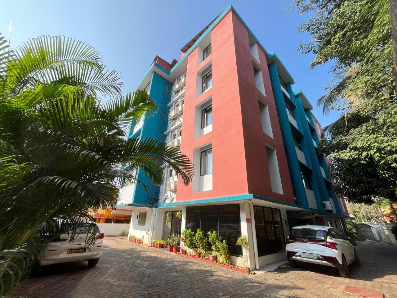 Relax Holiday Home,Margao Railway Station Exterior photo